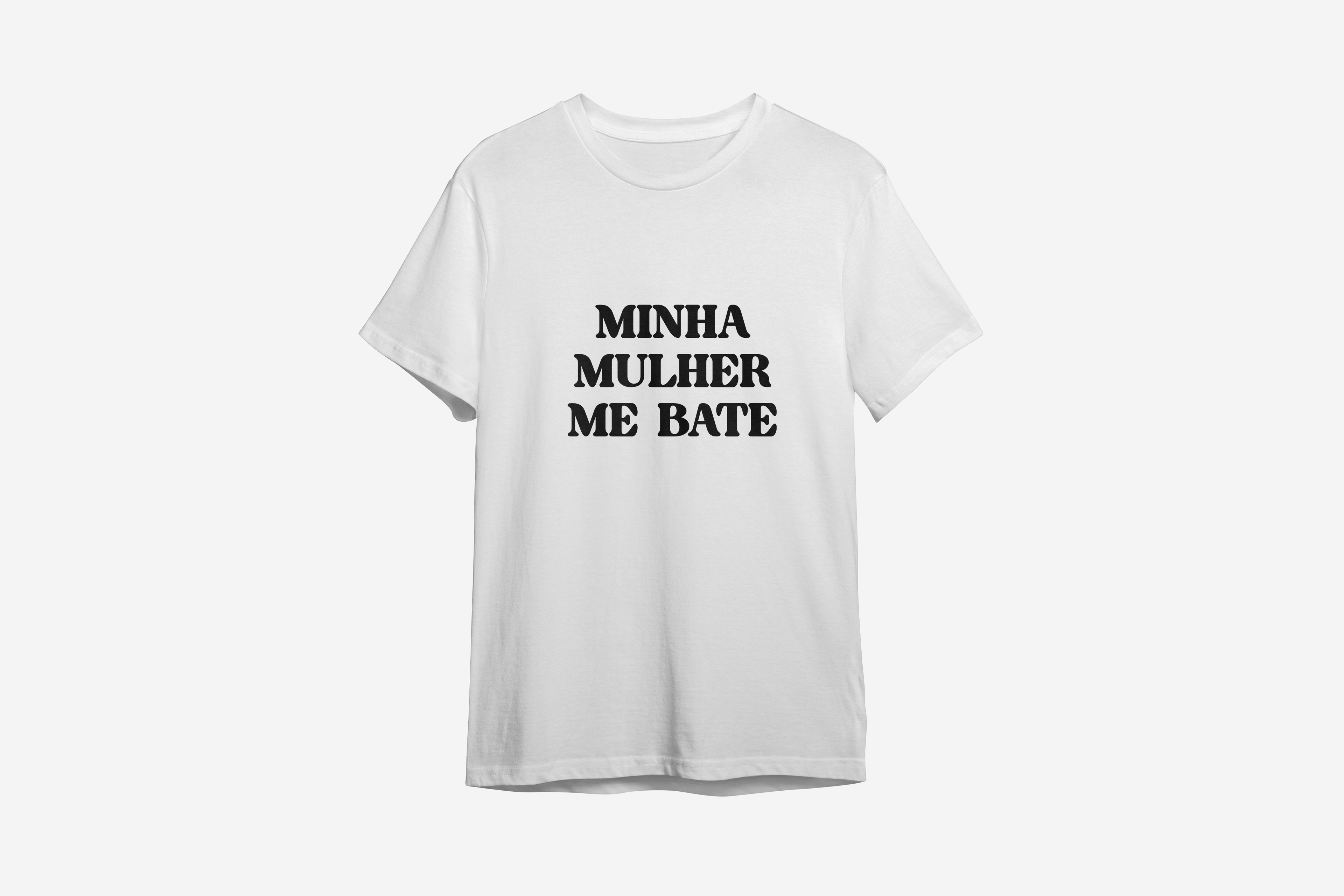 Camiseta Minha mulher me bate